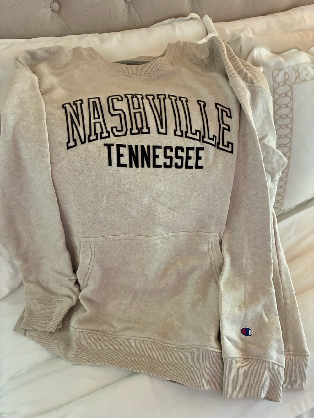 Champion Nashville Tennessee Cream Fleece Crewneck Sweatshirt | XXL | Cozy Graph